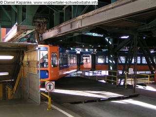 Wagen 26 bei der Wendung in Vohwinkel